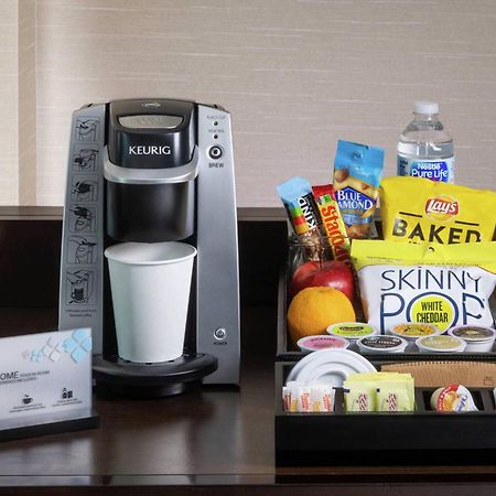 Hilton Garden Inn Detroit Трой Екстер'єр фото