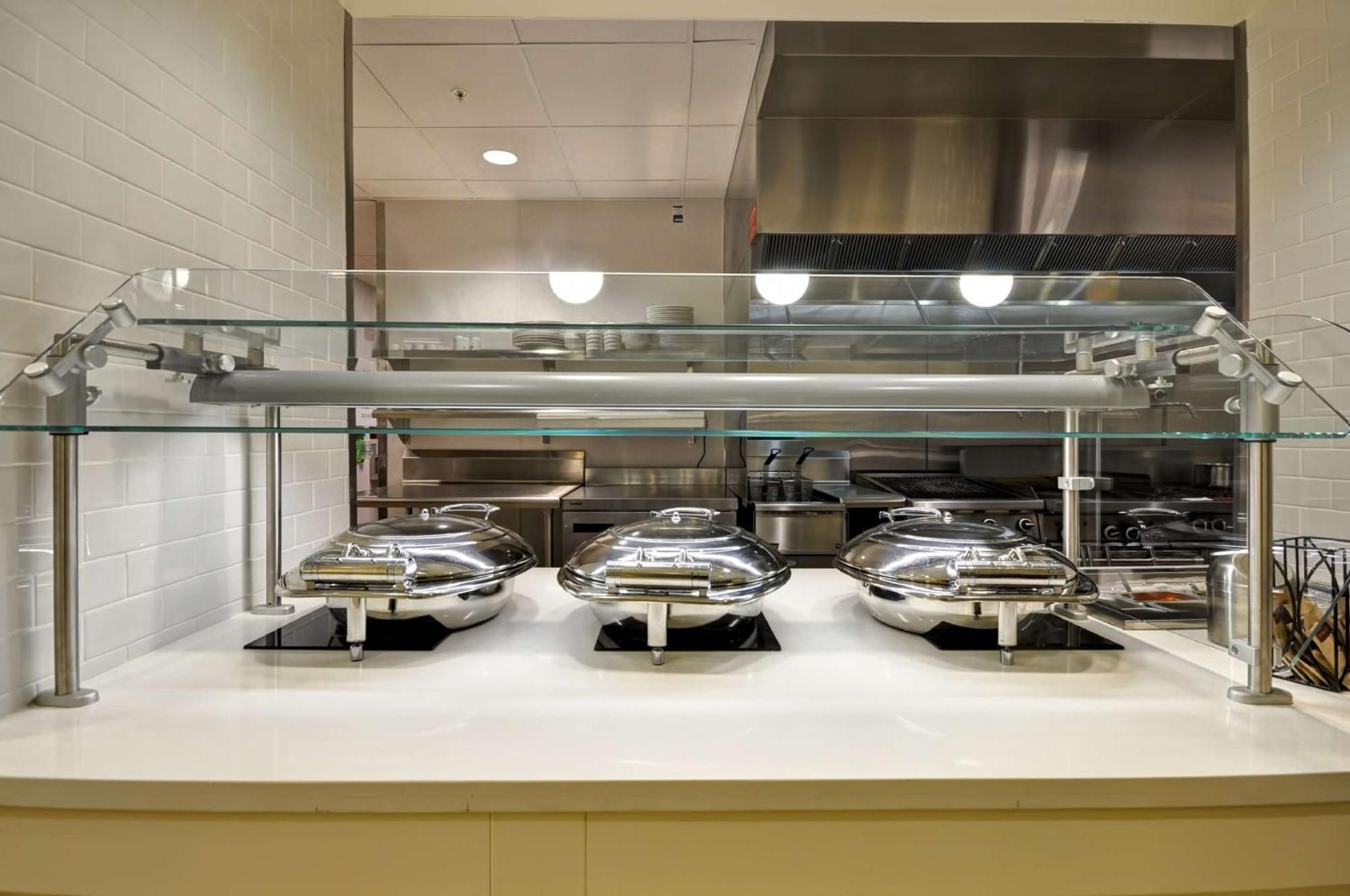 Hilton Garden Inn Detroit Трой Екстер'єр фото