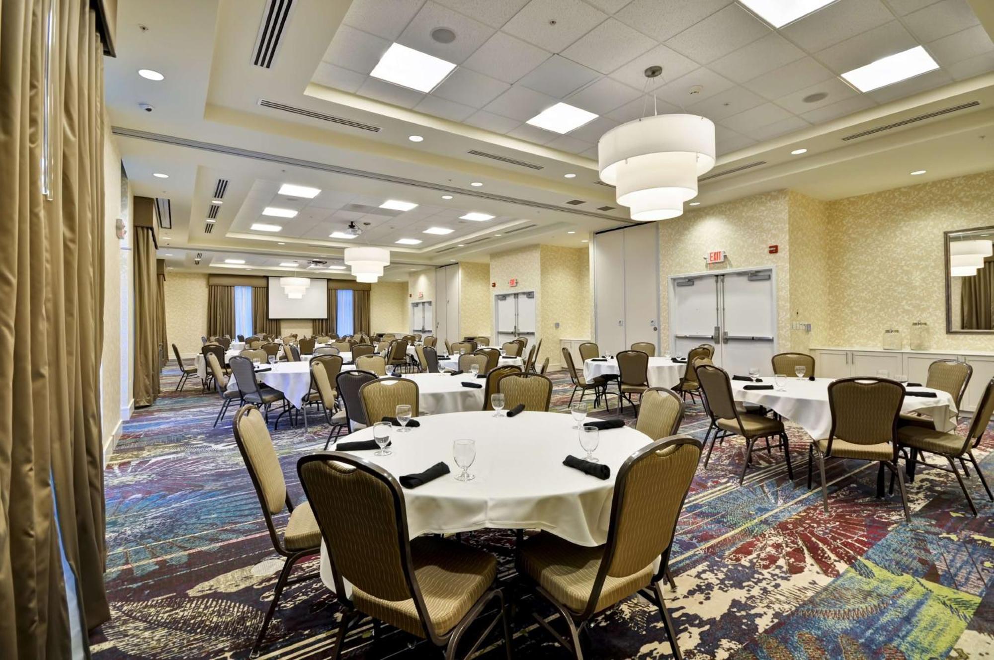 Hilton Garden Inn Detroit Трой Екстер'єр фото